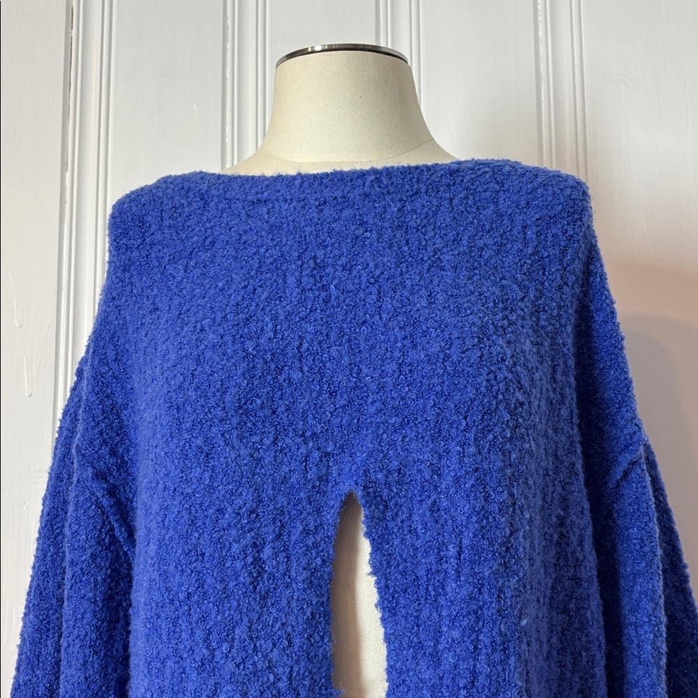 J Oversized Royal Blue Bouclé Knit Sweater Tunic with Front Slit - Size XL - Picture 5 of 8